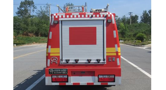 東風小型細水霧消防車(上藍牌)