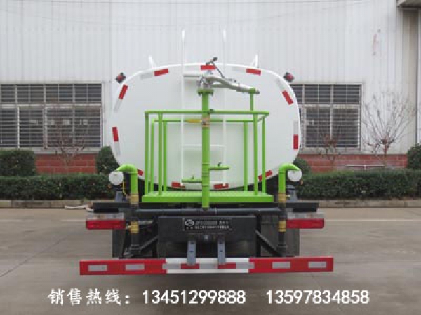 東風(fēng)多利卡灑水車(國六)